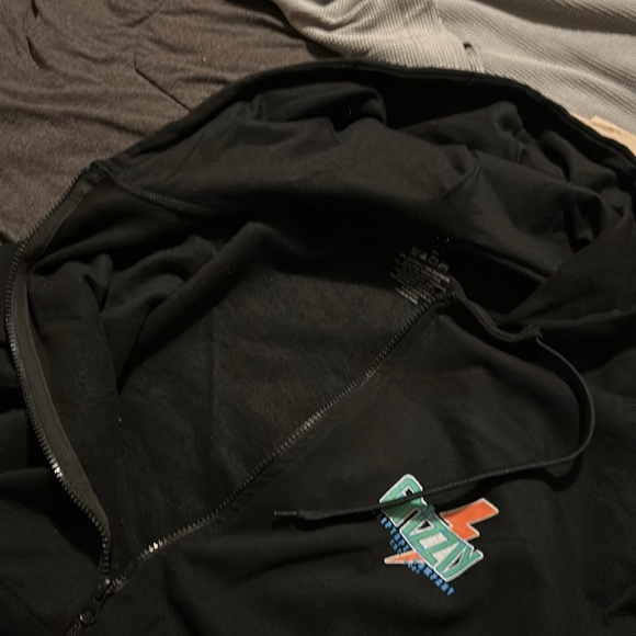 Grizzly griptape company full zip black hoodie - Picture 3 of 3